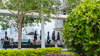 Alfresco dining areas provide comfortable dining with spectacular views and fresh air.